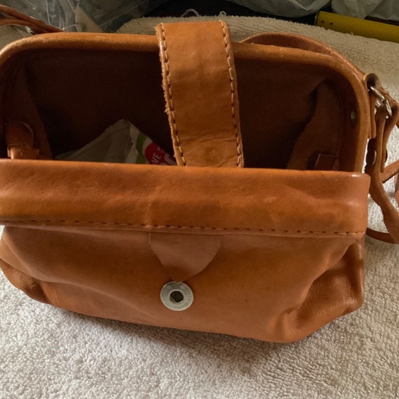 VINTAGE COIN PURSE - Picture 3 of 14